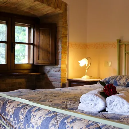 Agriturismo Casale Dei Frontini San Terenziano Exterior photo