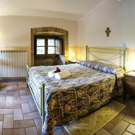 Agriturismo Casale Dei Frontini San Terenziano Exterior photo