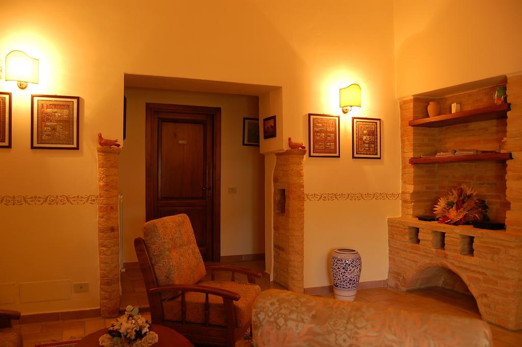 Farm stay Agriturismo Casale Dei Frontini San Terenziano
