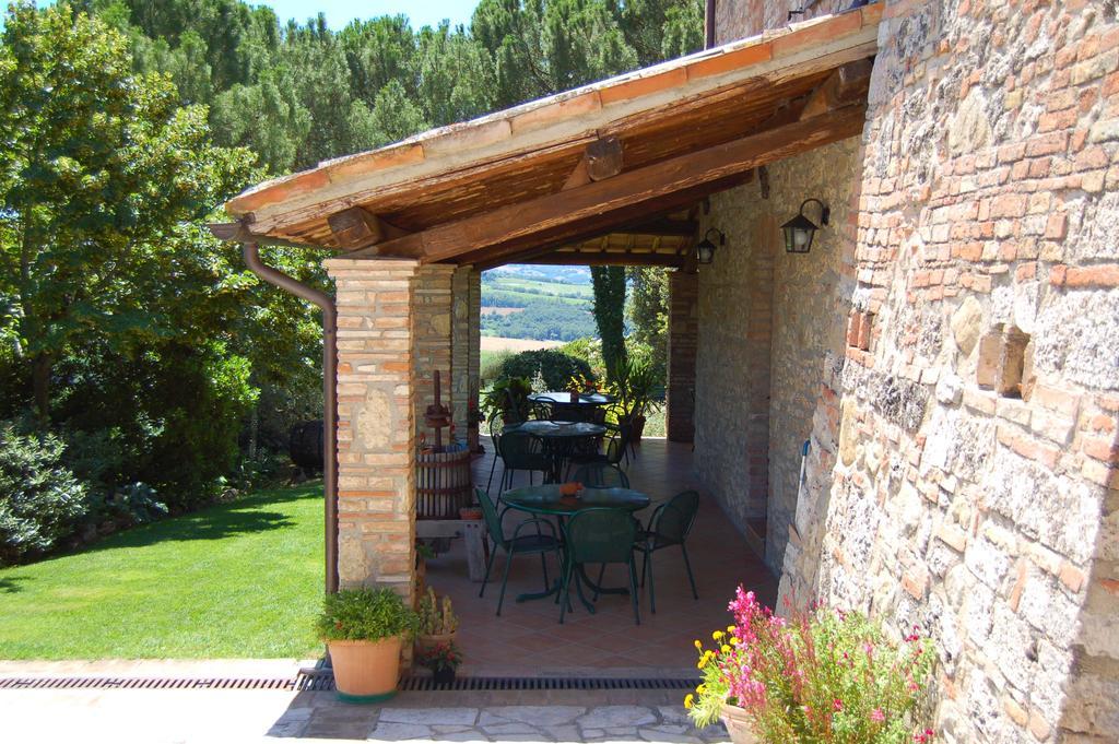 Agriturismo Casale Dei Frontini Farm stay *
